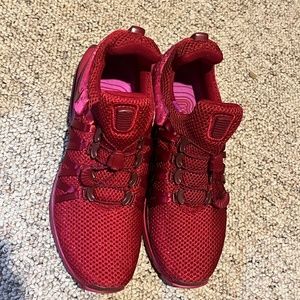 Nike , burgundy, 8.5 Women
